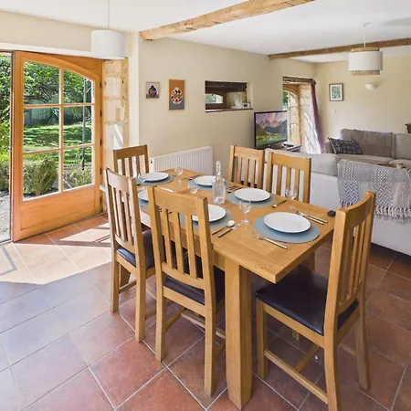 Сasa de vacaciones Maison Pour 6 Avec Piscine - Proche De Lascaux *